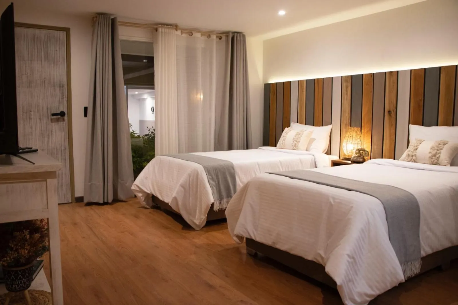 בוגוטה Marbore Hotel & Spa